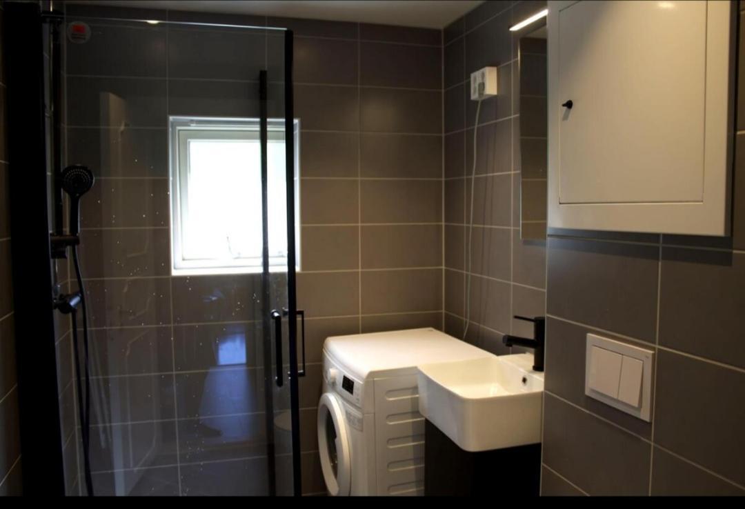 Comfortable In With Three Bedrooms Leilighet